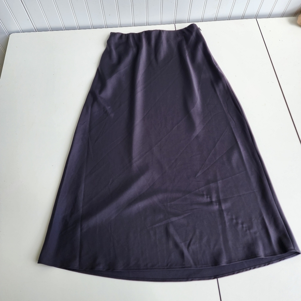Olive + OAK Womens Midi Skirt Black Lightweight Satin Feel Side Zip Sz S